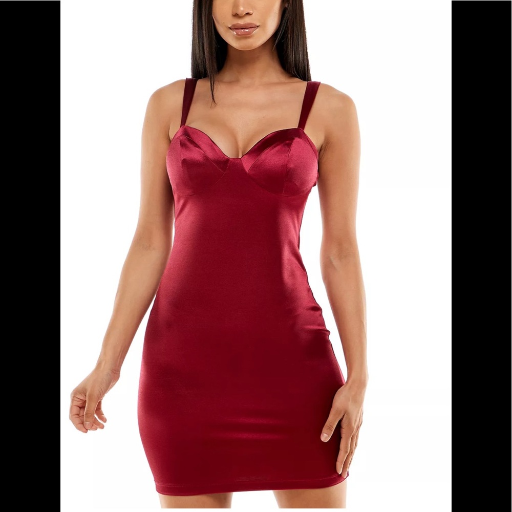 B. Darlin Junior Sweetheart Neckline Spaghetti Straps Satin Bodycon Mini Dress